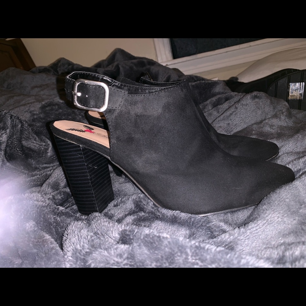 Black heels